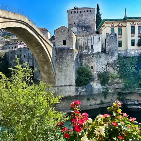 Zara Apartment- Near The Old Town ,warm,3 Acs , Free Parking & Peaceful Appartement