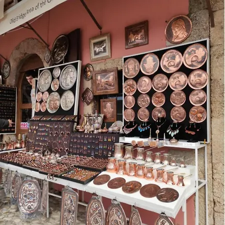 דירה Zara Apartment- Near The Old Town ,warm,3 Acs , Free Parking & Peaceful מוסטר