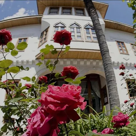 Apartment Zara Apartment- Near The Old Town ,cool And Shaded ,3 Acs , Free Parking & Peaceful