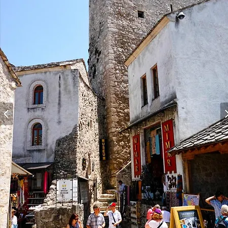 Appartement Zara Apartment- Near The Old Town ,warm,3 Acs , Free Parking & Peaceful