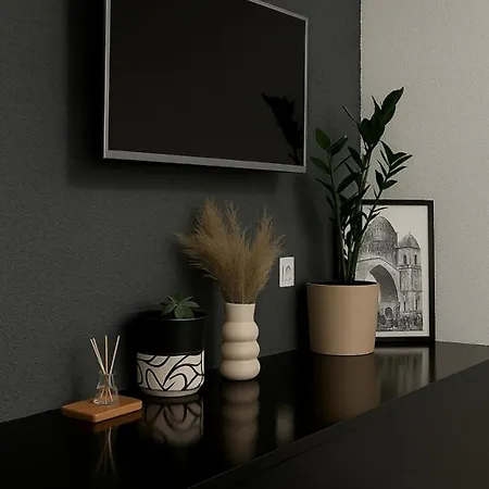 Zara Apartment- Near The Old Town ,warm,3 Acs , Free Parking & Peaceful