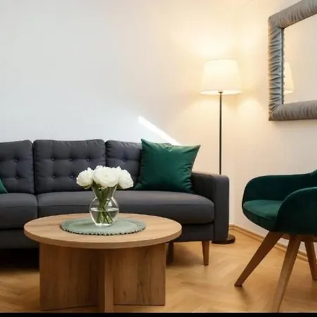 Appartement Zara Apartment- Near The Old Town ,warm,3 Acs , Free Parking & Peaceful