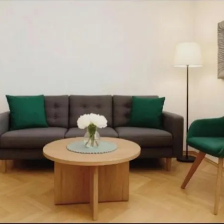 アパート Zara Apartment- Near The Old Town ,warm,3 Acs , Free Parking & Peaceful モスタル