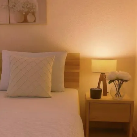 Zara Apartment- Near The Old Town ,warm,3 Acs , Free Parking & Peaceful アパート