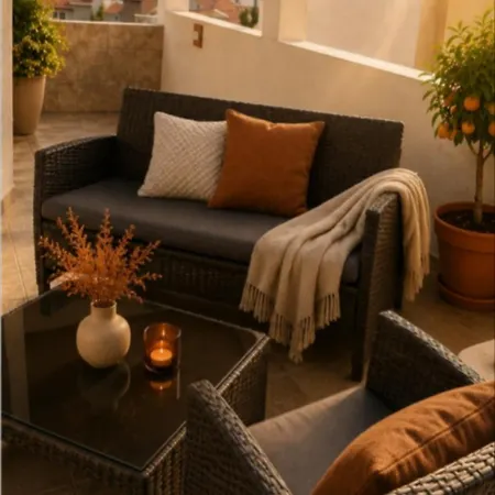 Zara Apartment- Near The Old Town ,cool And Shaded ,3 Acs , Free Parking & Peaceful Apartment *