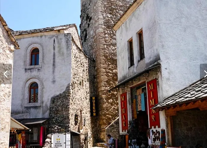 Lägenhet Zara Apartment- Near The Old Town ,cool And Shaded ,3 Acs , Free Parking & Peaceful