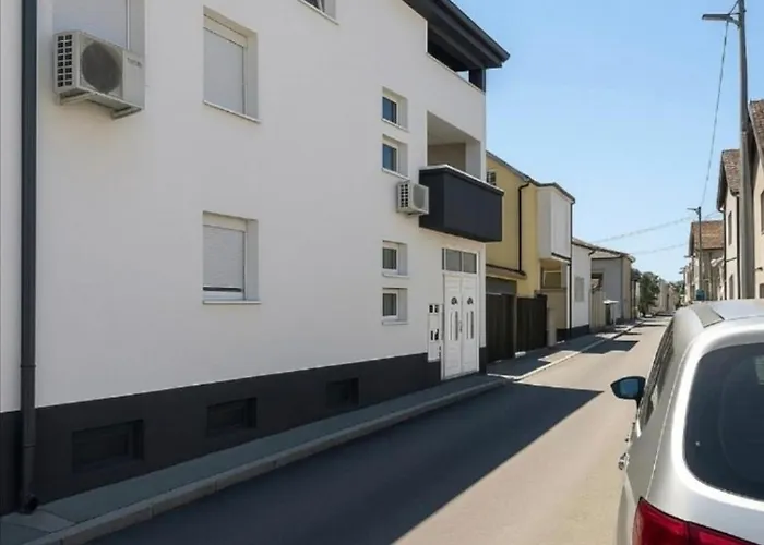 Zara Apartment- Near The Old Town ,cool And Shaded ,3 Acs , Free Parking & Peaceful Lägenhet *