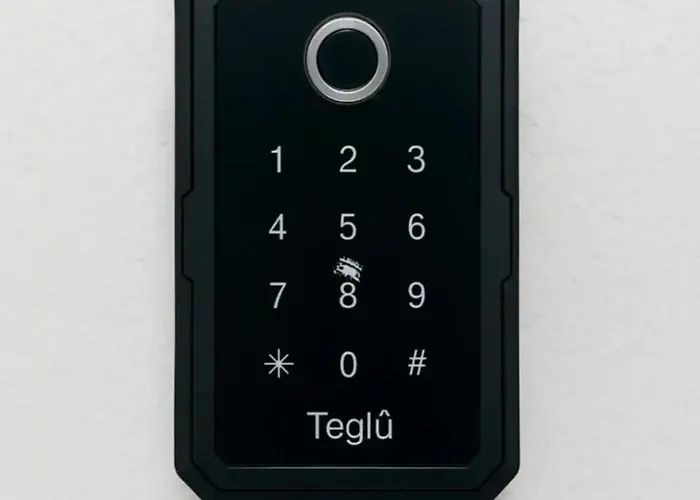 Lägenhet Zara Apartment- Near The Old Town ,cool And Shaded ,3 Acs , Free Parking & Peaceful