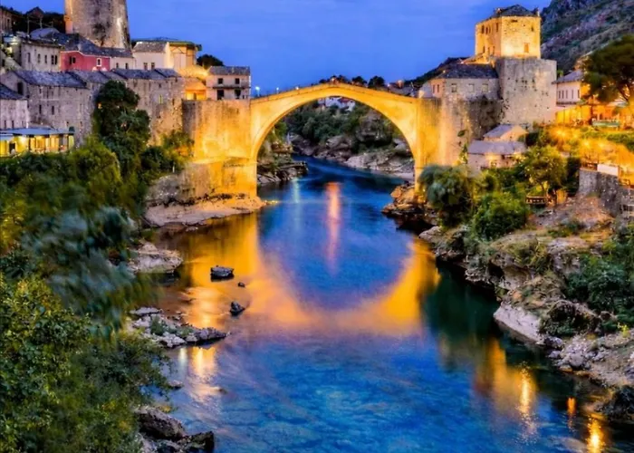 Zara Apartment- Near The Old Town ,cool And Shaded ,3 Acs , Free Parking & Peaceful Lägenhet Mostar